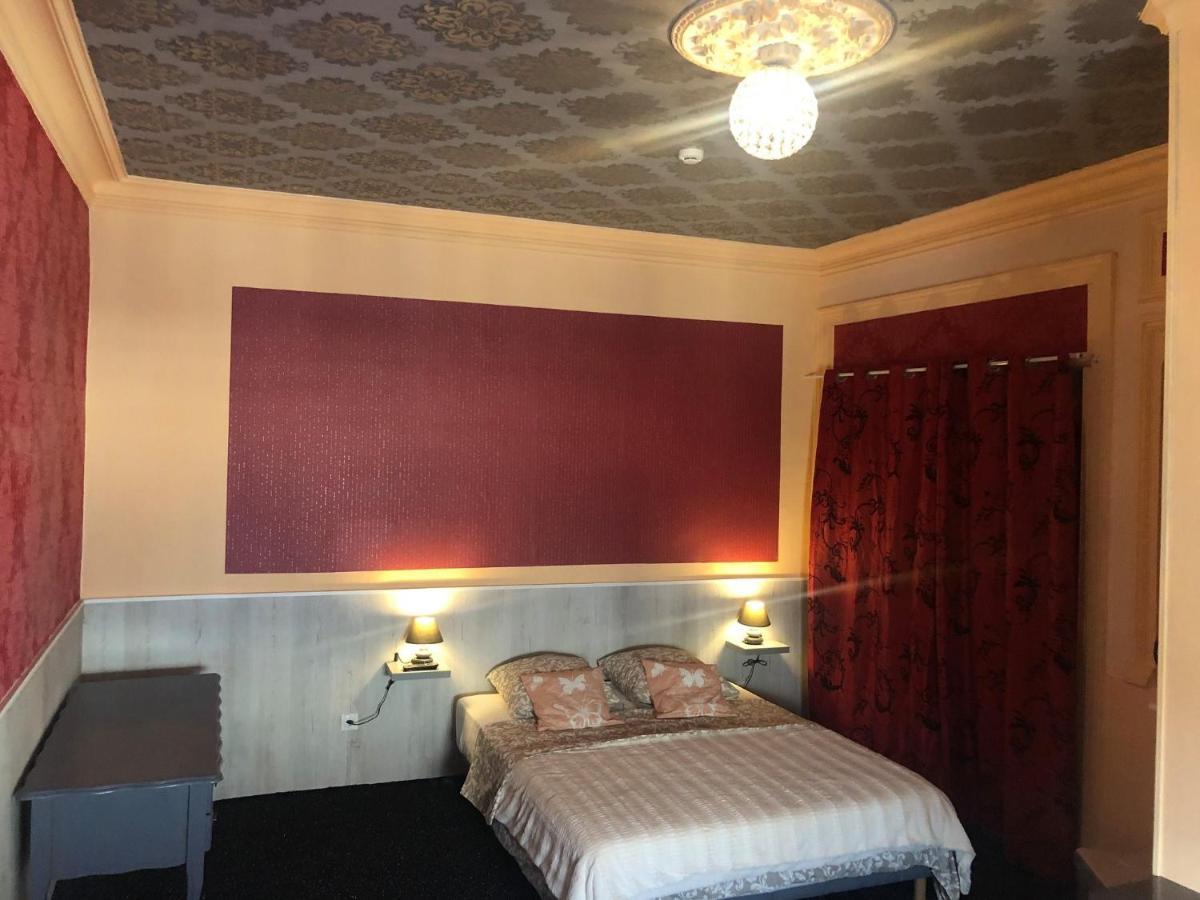 Hotel Le Kamelia Salles  Εξωτερικό φωτογραφία
