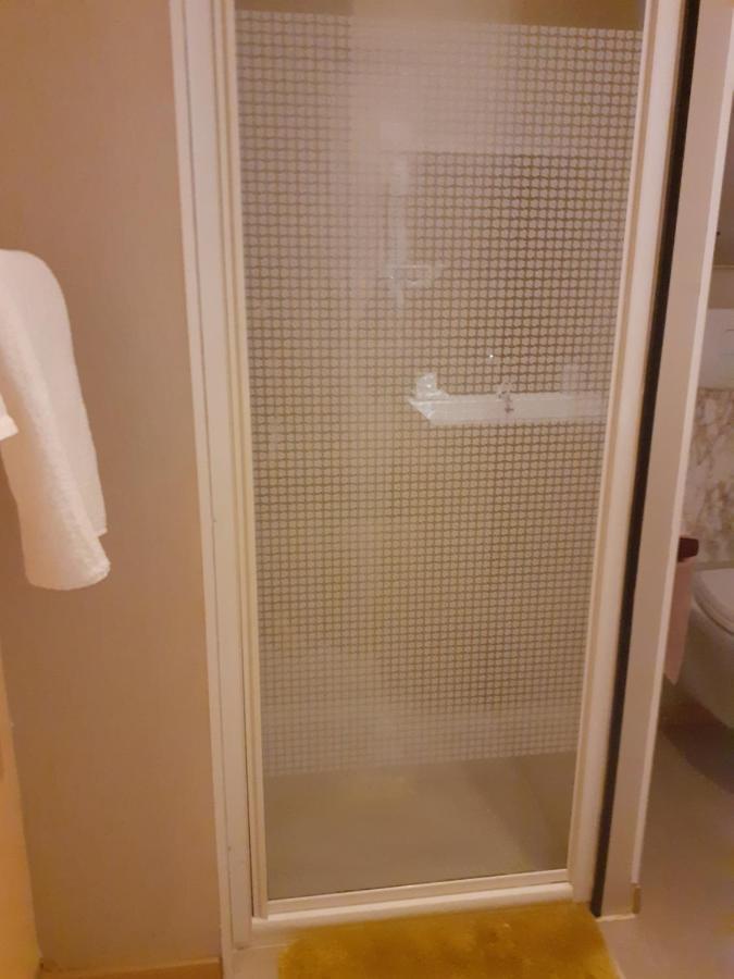Hotel Le Kamelia Salles  Εξωτερικό φωτογραφία