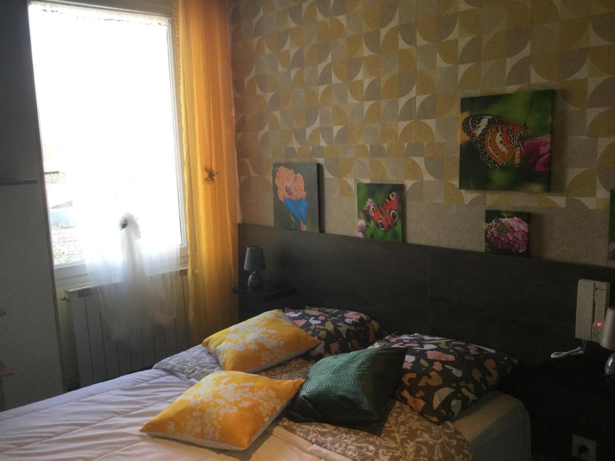 Hotel Le Kamelia Salles  Εξωτερικό φωτογραφία